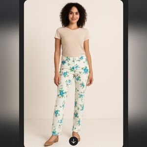 Aeropostale White & Blue Floral Straight Leg Jeans – Size 13/14